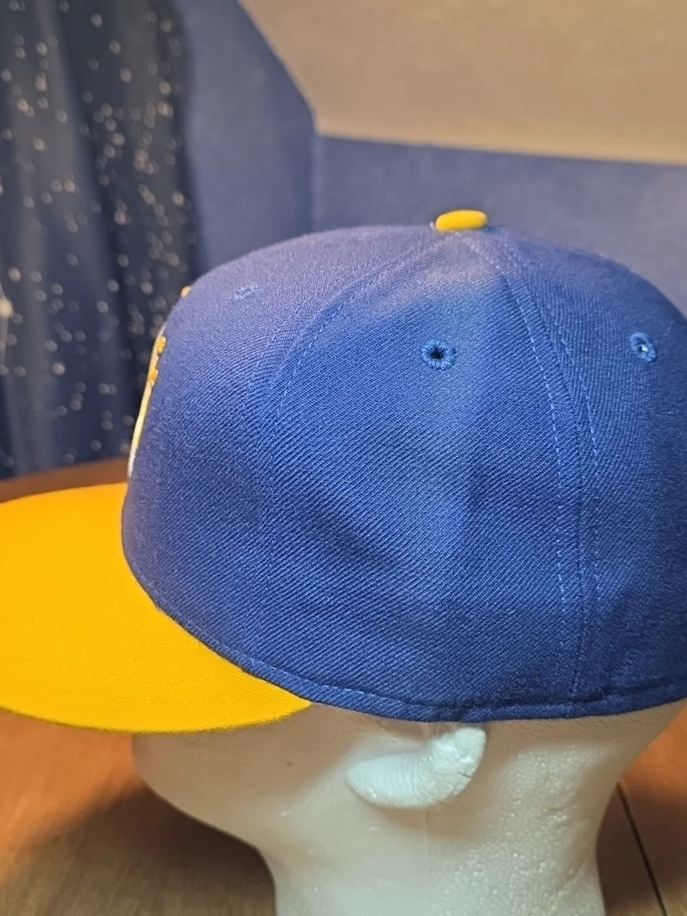 Vintage New Era 5950 1990s Omaha Royals Minor League 7 1/4 Fitted Wool Hat Cap